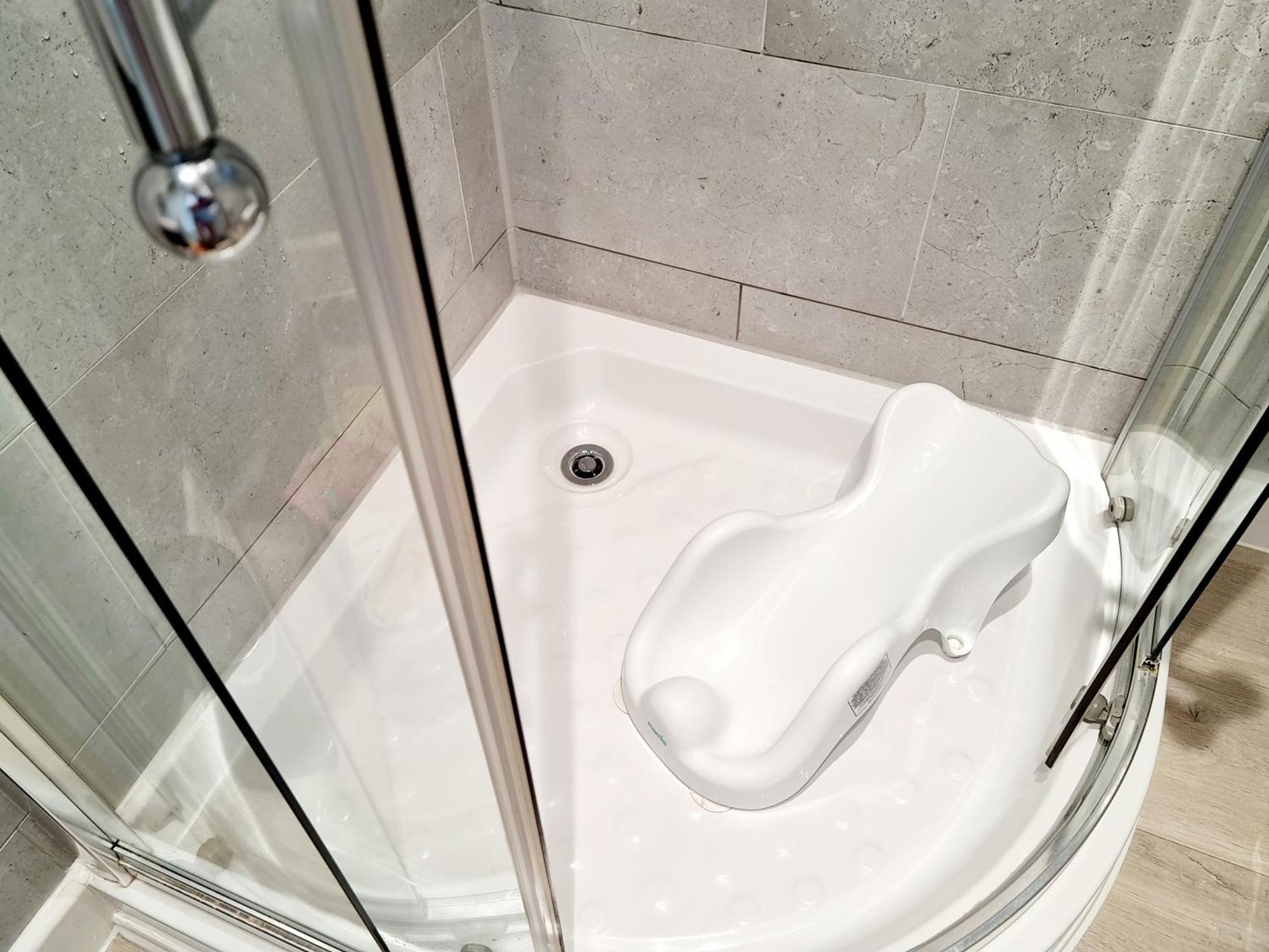 Private Self-Contained Place ボーンマス エクステリア 写真